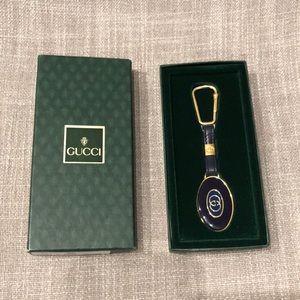 Gucci leather and enamel key ring